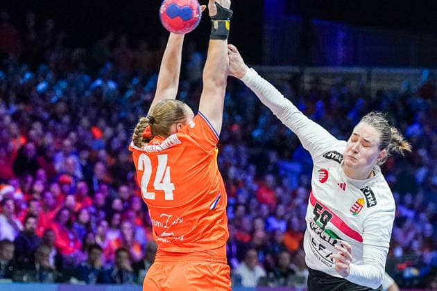 2025-12-10 Netherlands v Hungary - IHF World Women s Handball Championship ROTTERDAM, NETHERLANDS - DECEMBER 10: Romee Maarschalkerweerd of the Netherlands, Csenga Kuczora of Hungary during the IHF World Women s Handball Championship match between Netherlands and Hungary at Ahoy on December 10, 2025 in Rotterdam, Netherlands. Rotterdam Ahoy Netherlands Content not available for redistribution in The Netherlands directly or indirectly through any third parties. Copyright: xHenkxSeppenx