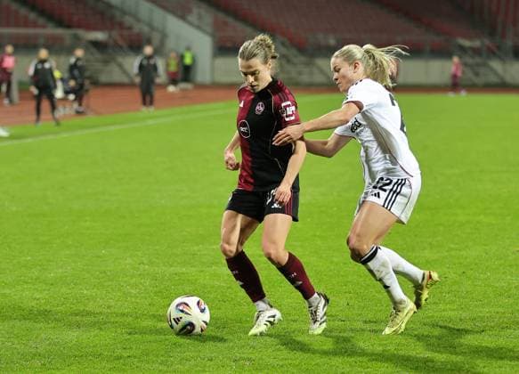 10.12.2025 - Fussball - Saison 2025 2026 - 1. Frauen - Fussball - Bundesliga - 11. Spieltag: 1. FC Nürnberg FCN ( Club ) - SG Eintracht Frankfurt SGE - Sportfoto Zink DaMa - xdaxmax - Nastassja Lein (24, 1. FC Nürnberg FCN ) Nadine Andrina Riesen (22, Eintracht Frankfurt )