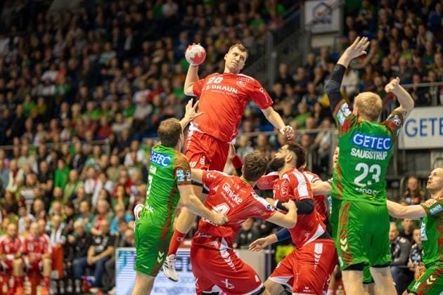 Deutschland: HBL DAIKIN Handball Bundesliga 2025 26, 16. Spieltag - SC Magdeburg vs MT Melsungen - GETEC Arena (Magdeburg): Uladsislau Kulesch (MT Melsungen, 20) Copyright: xTomxLauruschkatx