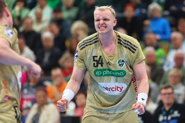 Justus Fischer (Hannover-Burgdorf) jubelt HSG Wetzlar vs TSV Hannover-Burgdorf, Handball, 1. Bundesliga, 10.12.2025 HSG Wetzlar vs TSV Hannover-Burgdorf, Handball, 1. Bundesliga, 10.12.2025 Wetzlar Copyright: xEibner-Pressefotox EP_RWS