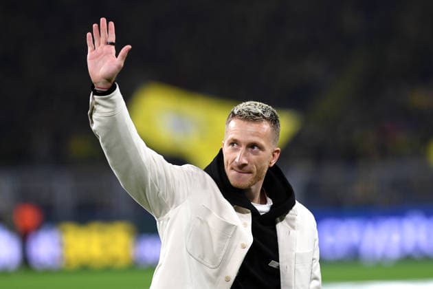 Marco Reus gestikuliert, gestik waehrend des Spiels der UEFA Champions League 2025 26, 6. Spieltag Ligaphase zwischen Borussia Dortmund und FK Bodo Glimt, BVB Stadion am 10. December 2025 in Dortmund, Deutschland. (Foto von Ralf Treese DeFodi Images) +++ Marco Reus gestures during the UEFA Champions League 2025 26 League Phase MD6 match between Borussia Dortmund and FK Bodo Glimt at BVB Stadion Dortmund on December 10, 2025 in Dortmund, Germany. (Photo by Ralf Treese DeFodi Images)