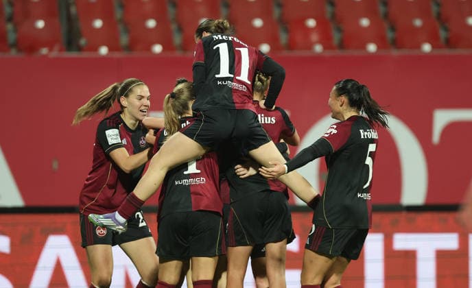 Baumgärtel Jacqueline Torjubel 4-1 . 1.FC Nürnberg-Eintracht Frankfurt , Google Pixel Frauen-Bundesliga , Fußball , in den Max Morlock Stadion, in Nürnberg , Bayern, Deutschland. Dezember 10, 2025 . Photo by: Davide Elias IPA Photo Pressefoto DENL Copyright: xDavidexEliasx