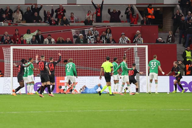 10.12.2025, xrekx, Fussball UEFA Champions League, Bayer 04 Leverkusen - Newcastle United v.l. Torjubel nach dem Tor zum celebrating the goal celebrate 1:0 durch Robert Andrich (Bayer 04 Leverkusen) (DFL DFB REGULATIONS PROHIBIT ANY USE OF PHOTOGRAPHS as IMAGE SEQUENCES and or QUASI-VIDEO) Leverkusen