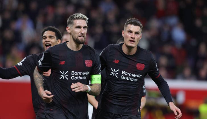 Torjubel 1-0 Robert Andrich (B04) mit Patrick Schick (B04), UEFA Champions League, 6. Spieltag, Bayer 04 Leverkusen vs Newcastle United, Bayarena Leverkusen, Deutschland, 10.12.2025.