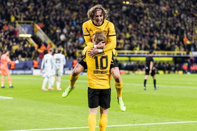 DORTMUND, GERMANY - DECEMBER 10: Fabio Silva (Borussia Dortmund, 21) and Julian Brandt (Borussia Dortmund, 10) celebrate the 1:0 goal scored by Brandt during the UEFA Champions League match between Borussia Dortmund vs. FK Bodo Glimt at Signal Iduna Park on matchday 6 of the UEFA Champions League on December 10, 2025 in Dortmund, Germany. North Rhine Westphalia Germany Copyright: xBEAUTIFULxSPORTS Wunderlx