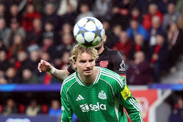 10.12.2025, xrekx, Fussball UEFA Champions League, Bayer 04 Leverkusen - Newcastle United v.l. Nick Woltemade (Newcastle United) (DFL DFB REGULATIONS PROHIBIT ANY USE OF PHOTOGRAPHS as IMAGE SEQUENCES and or QUASI-VIDEO) Leverkusen