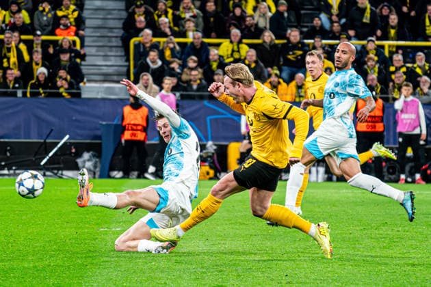 2025-12-10 Borussia Dortmund v FK Bodo Glimt - UEFA Champions League 2025 26 League Phase MD6 DORTMUND, GERMANY - DECEMBER 10: Julian Brandt of Borussia Dortmund scores the first goal during the UEFA Champions League 2025 26 League Phase MD6 match between Borussia Dortmund and FK Bodo Glimt at BVB Stadion Dortmund on December 10, 2025 in Dortmund, Germany. (Photo by Gabriel Calvino Alonso BSR Agency) Dortmund Germany Content not available for redistribution in The Netherlands directly or indirectly through any third parties. Copyright: xBSRxAgencyx