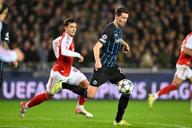 Club Brugge v Arsenal - UEFA Champions League BRUGGE, BELGIUM - DECEMBER 10 : Vanaken Hans midfielder of Club Brugge during the UEFA Champions League 2025 26 League Phase MD6 match between Club Brugge and Arsenal on December 10, 2025 in Brugge, Belgium, 10 12 2025 Brugge Belgium  Copyright: xNicoxVereeckenx