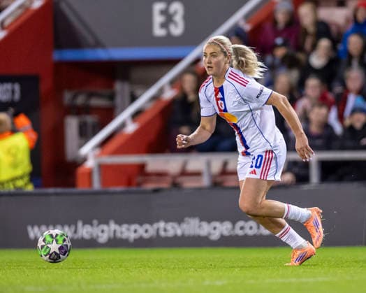 10th December 2025; Leigh Sports Village, Manchester, England; Womens Champions League Football, Manchester United, ManU versus Lyon Women; Lily Yohannes of OL Lyonnes looks to pass the ball  TimxWilliams