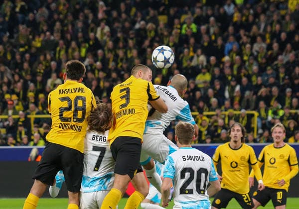 Fussball UEFA Champions League 2025 26, 6. Spieltag Ligaphase - Borussia Dortmund vs FK Bodo Glimt Bodo Glimt - Signal Iduna Park-Stadion (Dortmund): Waldemar Anton (Borussia Dortmund, 3) Aaron Anselmino (Borussia Dortmund, 28) Haitam Aleesami (FK Bodo Glimt, 5) Fredrik Sjovold Fredrik Sjovold (FK Bodo Glimt, 20) Patrick Berg (FK Bodo Glimt, 7) Dortmund Copyright: xAymanxAlahmedx