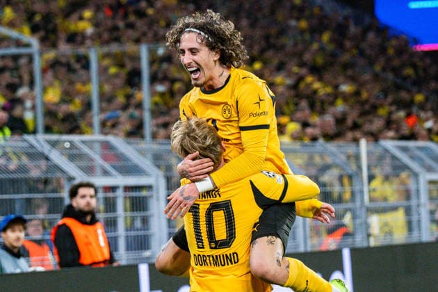 10.12.2025, Borussia Dortmund vs. FK Bodo Glimt, UEFA Champions League, 6.Spieltag Tor zum 1:0 durch Julian Brandt (Borussia Dortmund, 10) hier mit Fabio Silva (Borussia Dortmund, 21) Regulations prohibit any use of photographs as image sequences and or quasi video Copyright: xBahhoxKarax