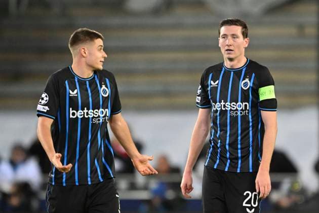 Club Brugge v Arsenal - UEFA Champions League BRUGGE, BELGIUM - DECEMBER 10 : Vanaken Hans midfielder of Club Brugge and Tresoldi Nicolo forward of Club Brugge look dejected during the UEFA Champions League 2025 26 League Phase MD6 match between Club Brugge and Arsenal on December 10, 2025 in Brugge, Belgium, 10 12 2025 Brugge Belgium  Copyright: xNicoxVereeckenx