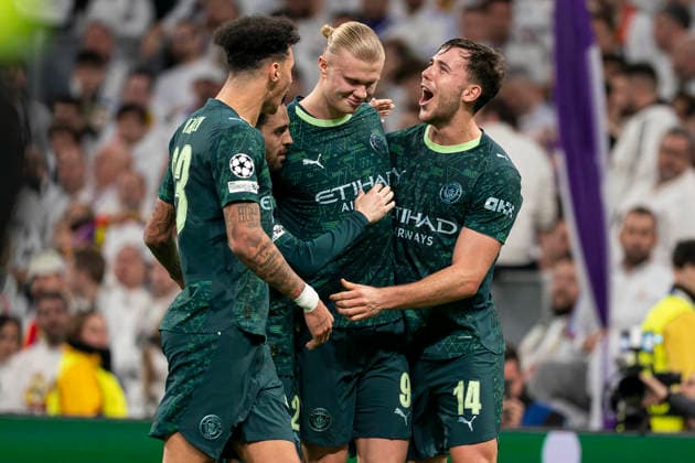 REAL MADRID CF v MANCHESTER CITY FC. CHAMPIONS LEAGUE 2025 2026. ROUND 6. Manchester City FC s players celebrate a goal scored by Erling Haaland during Champions League 2025 2026 match. December 10,2025. (ALTERPHOTOS Ropero) MadridSpain  Copyright: xRoperox