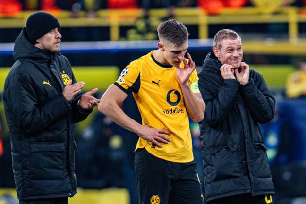 10.12.2025, Borussia Dortmund vs. FK Bodo Glimt, UEFA Champions League, 6.Spieltag Enttäuschung bei Nico Schlotterbeck (Borussia Dortmund, 4) Julian Ryerson (Borussia Dortmund, 26) Waldemar Anton (Borussia Dortmund, 3) Regulations prohibit any use of photographs as image sequences and or quasi video Copyright: xBahhoxKarax