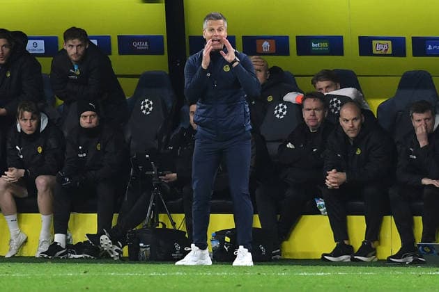 Trainer Kjetil Knutsen (FK Bodo Glimt) gestikuliert, gestik waehrend des Spiels der UEFA Champions League 2025 26, 6. Spieltag Ligaphase zwischen Borussia Dortmund und FK Bodo Glimt, BVB Stadion am 10. December 2025 in Dortmund, Deutschland. (Foto von Ralf Treese DeFodi Images) +++ Trainer Kjetil Knutsen (FK Bodo Glimt) gestures during the UEFA Champions League 2025 26 League Phase MD6 match between Borussia Dortmund and FK Bodo Glimt at BVB Stadion Dortmund on December 10, 2025 in Dortmund, Germany. (Photo by Ralf Treese DeFodi Images)