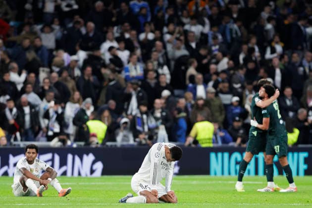 UEFA champions league - Real Madrid vs Manchester City MADRID, SPAIN - December 10:Jude Bellingham of Real Madrid and Rodrygo of Real Madrid reacts to a missed match during the UEFA champions league 2025 26 match between Real Madrid and Manchester City at Santiago Bernabeu Stadium. (Photo by Guille Martinez f22photo) Madrid Santiago Bernabeu Stadium Spain Copyright: xGuillermoxMartinezx