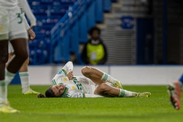 Marta Pandini (22 Roma) goes down injured during the match between Chelsea and Roma in the UEFA Women s Champions League - League Stage at Stamford Bridge, London, England on Wednesday 10th December 2025. Copyright: xClairexJeffreyx xSPPx Sportspressphoto_SPR72772