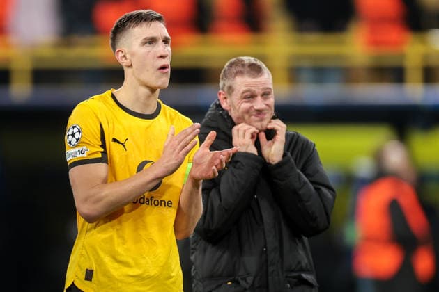 10.12.2025, Fussball, Saison 2025 2026, UEFA Champions League, Spieltag 6, Borussia Dortmund - FK Bodo Glimt, v. l. Nico Schlotterbeck (Borussia Dortmund), Julian Ryerson (Borussia Dortmund), Dortmund Signal Iduna Park NRW Deutschland xRHR-FOTO DEx Copyright: DennisxEwert RHR-FOTOx RHR-FOTO DE