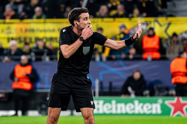 2025-12-10 Borussia Dortmund v FK Bodo Glimt - UEFA Champions League 2025 26 League Phase MD6 DORTMUND, GERMANY - DECEMBER 10: referee Erik Lambrechts blows his whistle during the UEFA Champions League 2025 26 League Phase MD6 match between Borussia Dortmund and FK Bodo Glimt at BVB Stadion Dortmund on December 10, 2025 in Dortmund, Germany. (Photo by Gabriel Calvino Alonso BSR Agency) Dortmund Germany Content not available for redistribution in The Netherlands directly or indirectly through any third parties. Copyright: xBSRxAgencyx