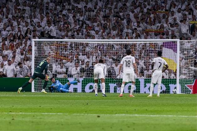 UEFA Champions League soccer match Real Madrid vs Manchester City at Santiago Bernabeu stadium in Madrid, Spain. 10 December 2025 Haaland scores a goal 900 Cordon Press  900 CordonxPress LOF - UEFA Champions League Real Madrid vs Manchester City