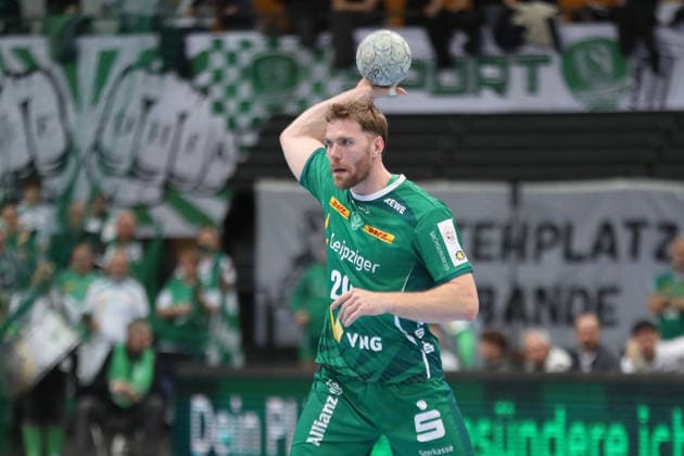 Handball DAIKIN HBL, SC DHfK Leipzig - HSV Hamburg; 10.12.2025 William Bogojevic (20, SC DHfK Leipzig). Handball, DAIKIN HBL, 1. Bundesliga, Saison 2025 2026, 16. Spieltag: SC DHfK Leipzig vs. Handball Verein Hamburg am 10.12.2025 in der Quarterback Immobilien Arena Leipzig. Copyright: xBEAUTIFULxSPORTS JanxKaeferx