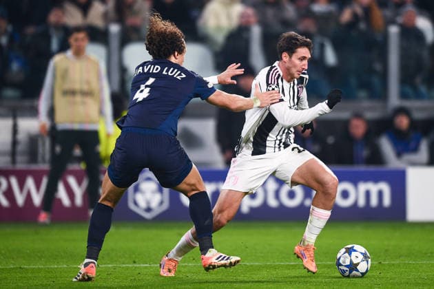 2025-12-10 Juventus v Pafos FC - UEFA Champions League 2025 26 League Phase MD6 TURIN, ITALY - DECEMBER 10: David Luiz of Pafos FC battles for the ball with Andrea Cambiaso of Juventus FC during the UEFA Champions League 2025 26 League Phase MD6 match between Juventus and Pafos FC at Allianz Stadium on December 10, 2025 in Turin, Italy. (Photo by Alberto Gandolfo BSR Agency) Turin Italy Content not available for redistribution in The Netherlands directly or indirectly through any third parties. Copyright: xBSRxAgencyx