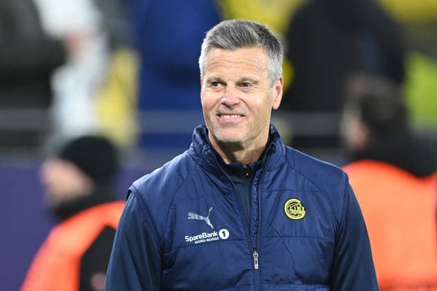 Trainer Kjetil KNUTSEN (FK Bodoe Glimt, Bodö Glimt) Schlussjubel, FK Bodoe Glimt, Bodö Glimt Fussball UEFA Champions League Gruppenphase 6. Spieltag, matchday6, Borussia Dortmund (DO) - FK Bodoe Glimt 2-2 am 10.12.2025 in Dortmund Deutschland. UEFA regulations prohibit any use of photographs as image sequences and or quasi-video Â