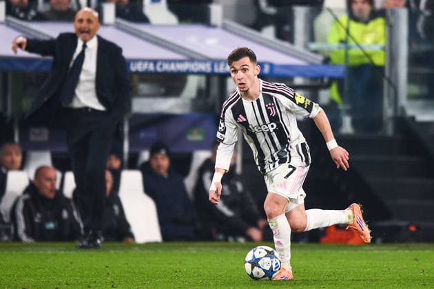 2025-12-10 Juventus v Pafos FC - UEFA Champions League 2025 26 League Phase MD6 TURIN, ITALY - DECEMBER 10: Francisco Conceicao of Juventus FC in action during the UEFA Champions League 2025 26 League Phase MD6 match between Juventus and Pafos FC at Allianz Stadium on December 10, 2025 in Turin, Italy. (Photo by Alberto Gandolfo BSR Agency) Turin Italy Content not available for redistribution in The Netherlands directly or indirectly through any third parties. Copyright: xBSRxAgencyx