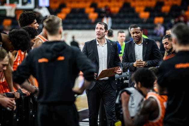 Head Coach Ty Harrelson (ratiopharm ulm) Looks on during the Basketball Eurocup match between ratiopharm ulm and Turk Telekom Ankara at ratiopharm Arena on December 10, 2025 in Neu-Ulm, Germany. (Photo by Harry Langer DeFodi Images)