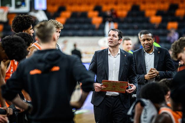 Head Coach Ty Harrelson (ratiopharm ulm) Looks on during the Basketball Eurocup match between ratiopharm ulm and Turk Telekom Ankara at ratiopharm Arena on December 10, 2025 in Neu-Ulm, Germany. (Photo by Harry Langer DeFodi Images)