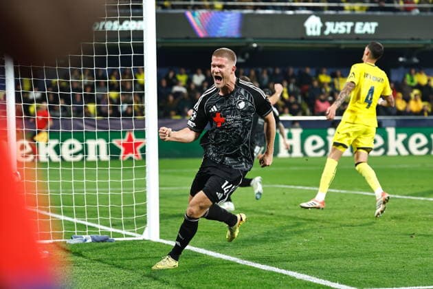 Andreas Cornelius (Copenhagen), DECEMBER 10, 2025 - Football Soccer : Andreas Cornelius celebrate after his goal durin UEFA Champions League league phase match day 6 between Villarreal CF - FC Copenhagen at the Estadio de la Ceramica in Vila-Real, Spain. Noxthirdxpartyxsales  aflo_313207646
