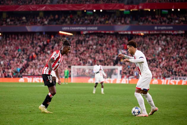 Athletic Club v Paris Saint-Germain FC - UEFA Champions League 2025-26 League Phase MD6 Nico Williams of Athletic Club competes for the ball with Desire Doue of Paris Saint-Germain during the UEFA Champions League 2025-26 League Phase MD6 match between Athletic Club and Paris Saint-Germain FC at San Mames on December 10, 2025, in Bilbao, Spain. Bilbao San Mames Basque Coountry Spain RL_ATHvPSG_CL_000296 Copyright: xRicardoxLarreinax