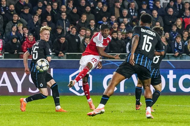(251211) -- BRUGES, Dec. 11, 2025 -- Noni Madueke (2nd L) of Arsenal shoots during the UEFA Champions League football match between Club Brugge and Arsenal in Bruges, Belgium, on Dec. 10, 2025. ) (SP)BELGIUM-BRUGES-FOOTBALL-UEFA CHAMPIONS LEAGUE-BRUGGE VS ARSENAL PengxZiyang 
