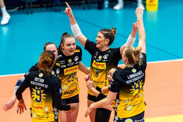 10.12.2025, GER, Volleyball, Frauen, Saison 25 26, ZOI DVV-Pokal, Halbfinale, VfB 91 Suhl Lotto Thueringen - Dresdner SC Mackenzie Foley (VfB Suhl Lotto Thueringen) 98527 Suhl Sporthalle Wolfsgrube Thüringen Deutschland