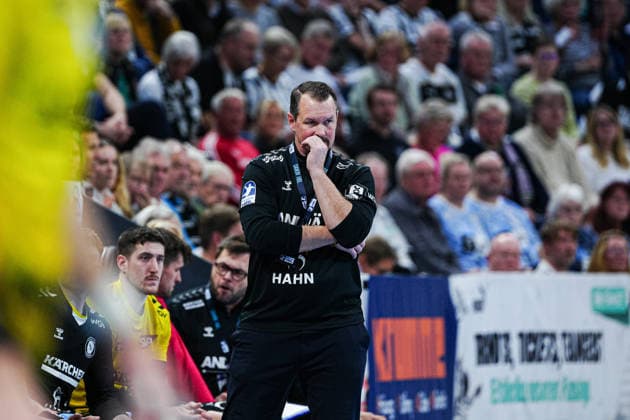 Mischa Kaufmann (TVB Stuttgart, Trainer) GER, THW Kiel vs. TVB Stuttgart, Handball, 1. Bundesliga, Spieltag 16, Saison 2025 2026, 10.12.2025 GER, THW Kiel vs. TVB Stuttgart, Handball, 1. Bundesliga, Spieltag 16, Saison 2025 2026, 10.12.2025 Kiel Copyright: xEibner-Pressefoto MarcelxvonxFehrnx EP_MFN