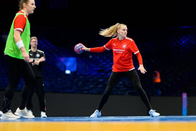 Handball, Frauen WM: Deutschland - Training Annika Lott (Deutschland) Rotterdam Ahoey Niederlande