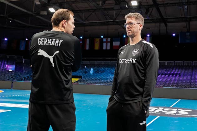 Handball, Frauen WM: Deutschland - Training Co-Trainer Frederick Griesbach (Deutschland), Trainer Markus Gaugisch (Deutschland) Rotterdam Ahoey Niederlande
