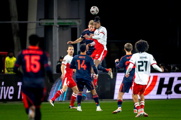 FC Utrecht forwarder Sebastien Haller, Nottingham Forest FC defender Zach Abbott during the match FC Utrecht vs Nottingham Forest FC at the Stadium de Galgenwaard for the Europa League - League phase - Matchday 6 season 2025-2026 in UTRECHT, Netherlands on 11 december 2025, (photo by Marcel van Dorst EYE4images DeFodi Images)