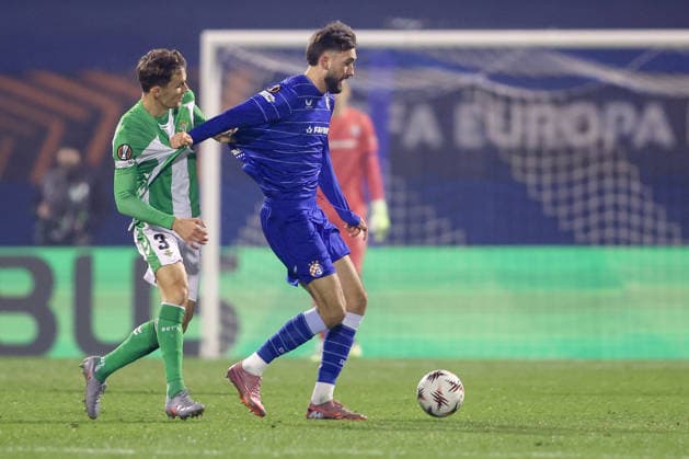 GNK Dinamo v Real Betis Balompie - UEFA Europa League 2025 26 League Phase MD6 Diego Llorente of Real Betis and Dion Drena Beljo of Dinamo during the UEFA Europa League 2025 26 League Phase MD6 match between GNK Dinamo and Real Betis Balompie at Stadion Maksimir on December 11, 2025 in Zagreb, Croatia.  MatijaxHabljak PIXSELL