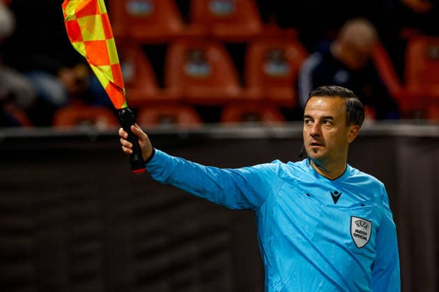 2025-12-11 FC Utrecht v Nottingham Forest FC - UEFA Europa League 2025 26 League Phase MD6 UTRECHT, NETHERLANDS - DECEMBER 11: Assistent Referee Senad Ibrisimbegovic looks on during the UEFA Europa League 2025 26 League Phase MD6 match between FC Utrecht and Nottingham Forest FC at Stadion Galgenwaard on December 11, 2025 in Utrecht, Netherlands. Utrecht Stadion Galgenwaard Netherlands Content not available for redistribution in The Netherlands directly or indirectly through any third parties. Copyright: xBenxGalx