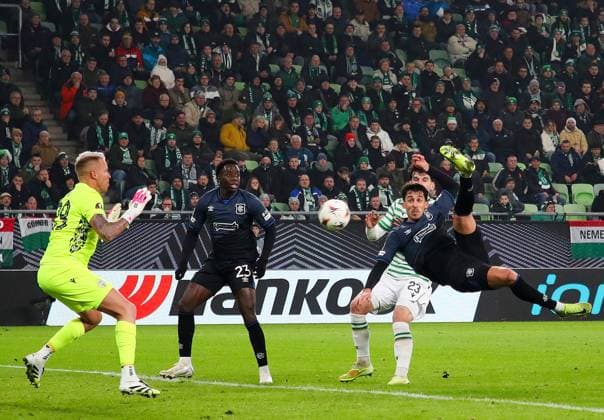 Bojan Miovski of Rangers scores his sides first goal during UEFA Europa League league phase match at the Groupama Arena, Budapest. Ferencvaros v Rangers - UEFA Europa League - League Phase - Groupama Arena, Budapest, Hungary - 11 Dec 2025Budapest Groupama Arena United Kingdom  Copyright: xO Rourke RangersxFC Shutterstockx 16081545n