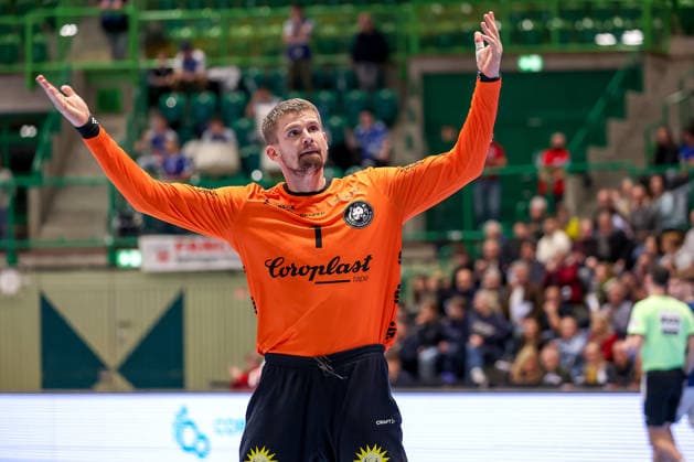 11.12.2025, Handball, HBL, Bergischer HC - ThSV Eisenach, Unihalle Wuppertal: Torhüter Christopher Rudeck (BHC 01) jubelnd auf dem Spielfeld Nordrhein-Westfalen Deutschland