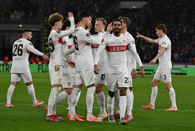 11.12.2025, xsltx, Fussball UEFA Europa League, VfB Stuttgart - Maccabi Tel Aviv v.l. Lorenz Assigon (VfB Stuttgart) celebrate the goal, Der Torjubel zum 1:0 Stuttgart