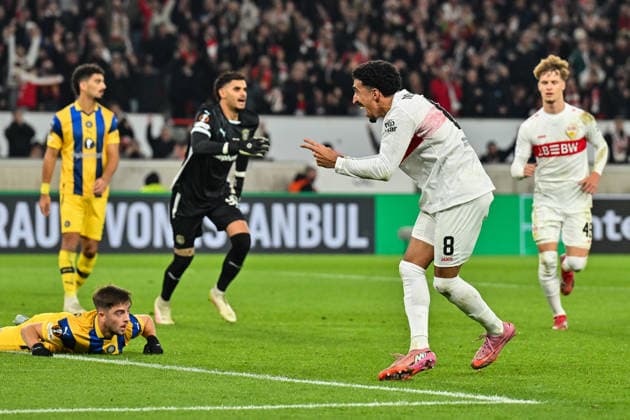 Europa League; VfB Stuttgart - Maccabi Tel Aviv; 11.12.2025 STUTTGART, GERMANY - 11. DECEMBER: Jubel der Schwaben nach dem Treffer zum 2-0 durch Tiago TOMAS (VfB Stuttgart 8) Tor Torschuetze Freude Happy während dem Match zwischen dem VfB Stuttgart und Maccabi Tel Aviv am 6. Spieltag der UEFA Europa League Ligaphase in der MHP Arena Copyright: xBEAUTIFULxSPORTS Goldbergx