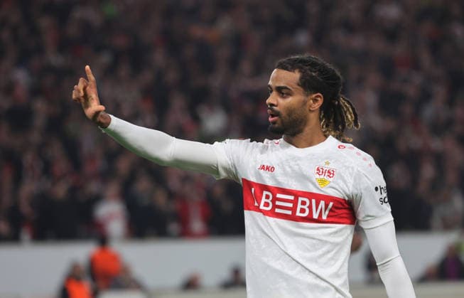 Stuttgart , Fußball UEFA Europa League VfB Stuttgart vs. Maccabi Tel Aviv , Lorenz Assignon ( vFB )