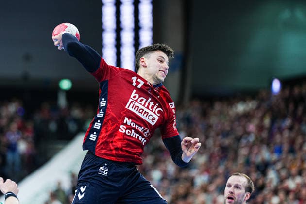 Wurf Tor Marco Grgic (SG Flensburg-Handewitt, 17) GER, SG Flensburg-Handewitt vs. Fuechse Berlin, Handball, Bundesliga, Spieltag 16, Saison 2026 2026, 11.12.2025 GER, SG Flensburg-Handewitt vs. Fuechse Berlin, Handball, Bundesliga, Spieltag 16, Saison 2026 2026, 11.12.2025 Flensburg Copyright: xEibner-Pressefoto MarcelxvonxFehrnx EP_MFN