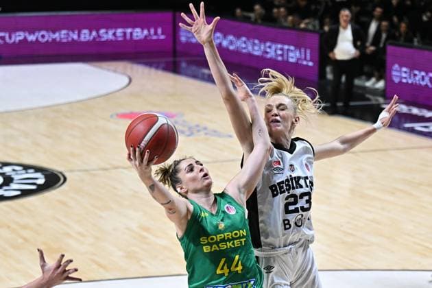 Besiktas BOA v Sopron Basket - FIBA Women’s EuroCup ISTANBUL, TURKIYE – DECEMBER 11: Besiktas BOA player Meltem Yildizhan (23) in action against Sopron Basket player Vivien Borondy (44) during the FIBA Women’s EuroCup playoff first leg match between Besiktas BOA and Sopron Basket in Istanbul, Turkiye on December 11, 2025. Cem Tekkesinoglu Anadolu Istanbul Turkey. Editorial use only. Please get in touch for any other usage.  Copyright: x2025xAnadoluxCemxTekkesinoglux