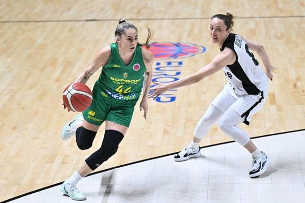Besiktas BOA v Sopron Basket - FIBA Women’s EuroCup ISTANBUL, TURKIYE – DECEMBER 11: Besiktas BOA player Duman Bicakci in action against Sopron Basket player Vivien Borondy (44) during the FIBA Women’s EuroCup playoff first leg match between Besiktas BOA and Sopron Basket in Istanbul, Turkiye on December 11, 2025. Cem Tekkesinoglu Anadolu Istanbul Turkey. Editorial use only. Please get in touch for any other usage.  Copyright: x2025xAnadoluxCemxTekkesinoglux