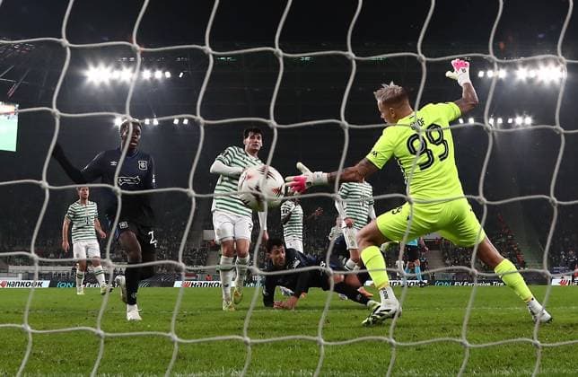 Bojan Miovski of Rangers scores the opening goal past David Grof of Ferencvaros Ferencvaros v Rangers, UEFA Europa League, Group Stage, Football, Groupama Arena, Budapest, Hungary - 11 Dec 2025Budapest Groupama Arena Hungary EDITORIAL USE ONLY No use with unauthorised audio, video, data, fixture lists, club league logos or live services. Online in-match use limited to 120 images, no video emulation. No use in betting, games or single club league player publications. Copyright: xMichaelxZemanek Shutterstockx 16080575ab