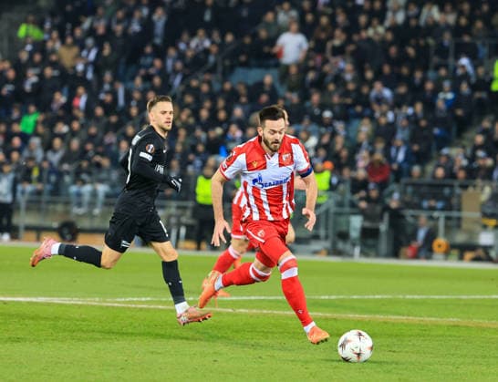 SOCCER - UEFA EL, Sturm vs Red Star GRAZ,AUSTRIA,11.DEC.25 - SOCCER - UEFA Europa League, SK Sturm Graz vs Red Star Belgrade. Image shows Tomi Horvat (Sturm) and Mirko Ivanic (Red Star).  GEPAxpictures xWolfgangxGrebien